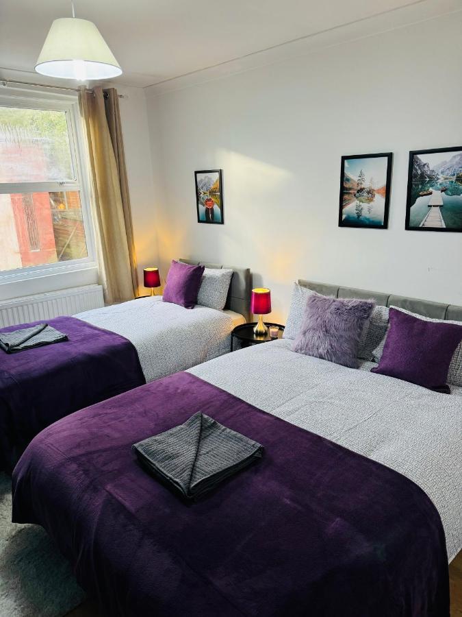 2 Bedrooms House Near Central Londyn Zewnętrze zdjęcie